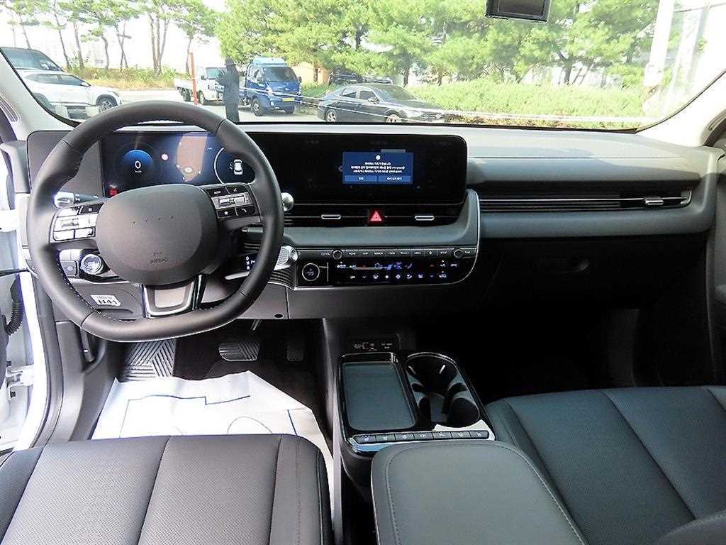Hyundai Ioniq5 — photo 08