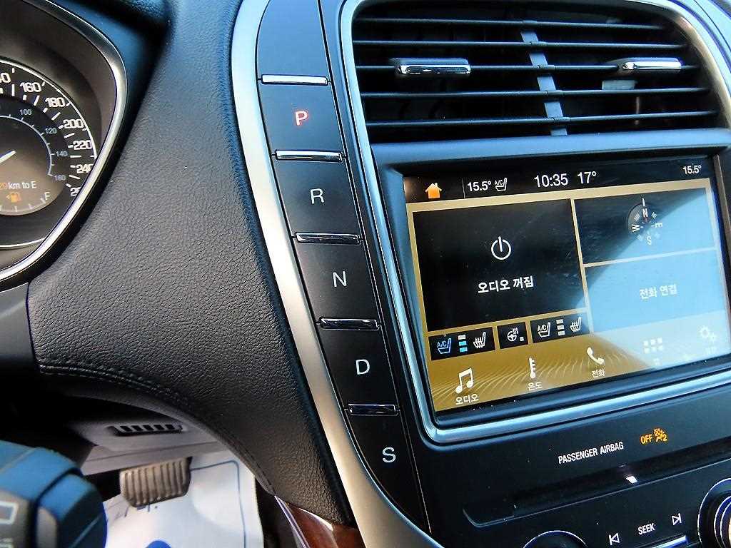 Lincoln MKX — photo 10