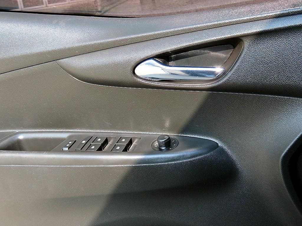 CHEVROLET Spark — photo 11