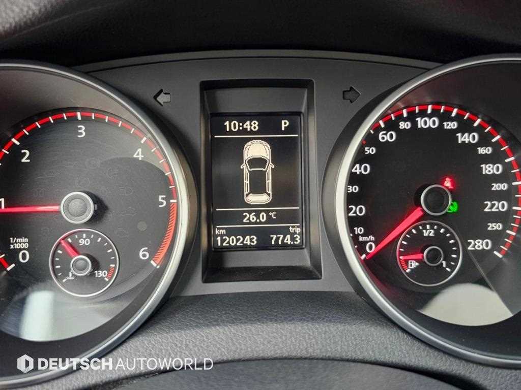 Volkswagen Golf — photo 08