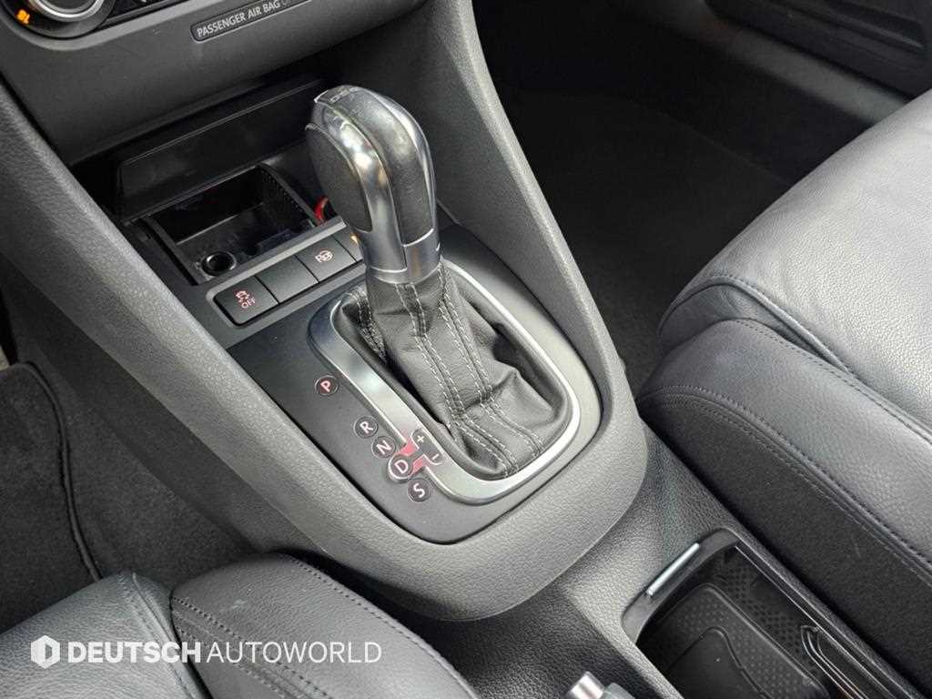Volkswagen Golf — photo 09