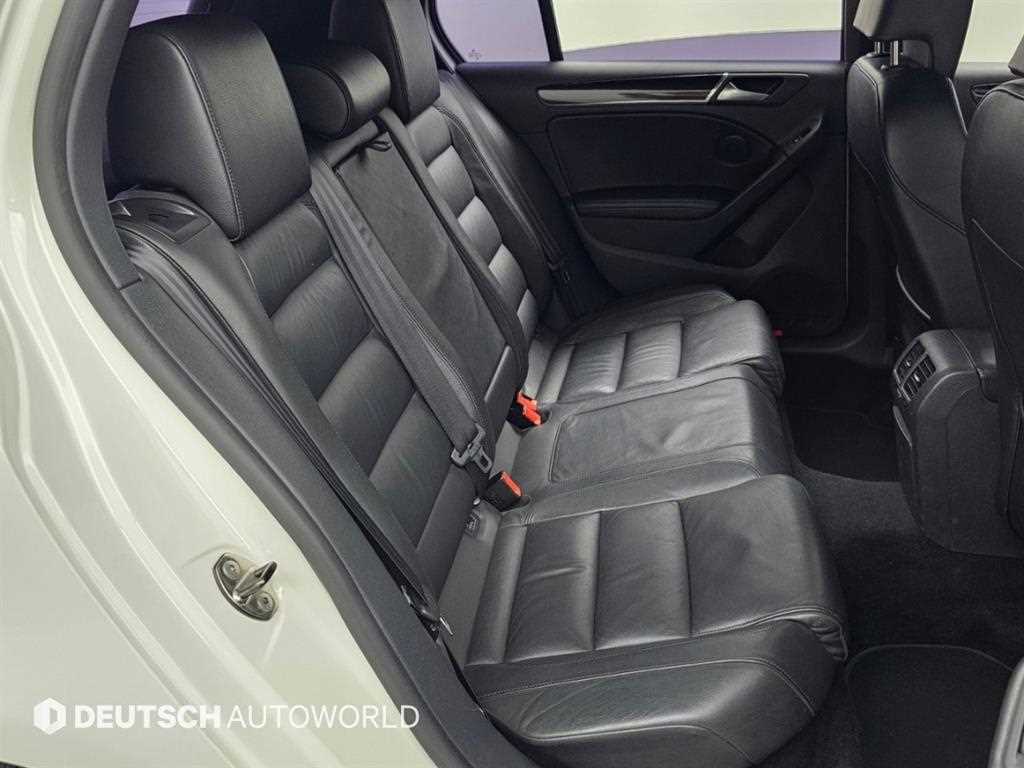 Volkswagen Golf — photo 12