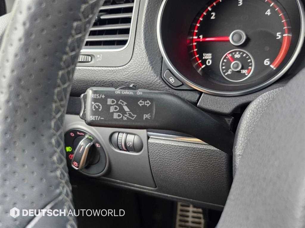 Volkswagen Golf — photo 16