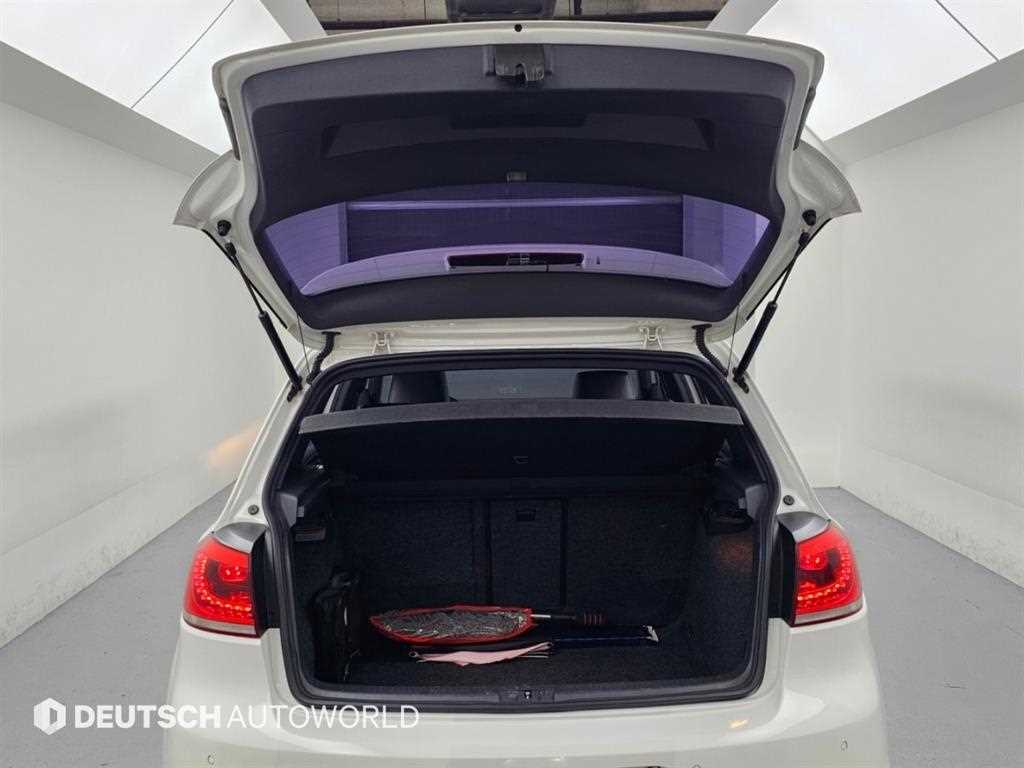 Volkswagen Golf — photo 19