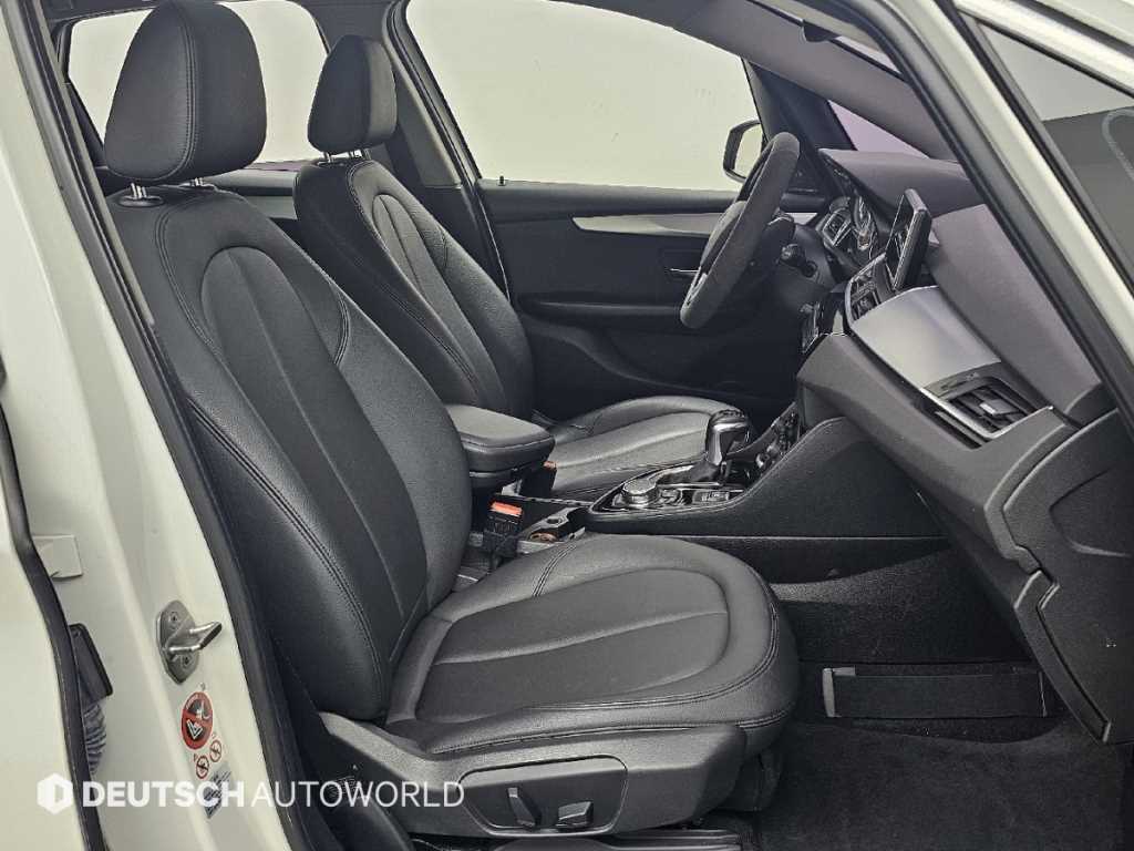 BMW 2-Series — photo 10