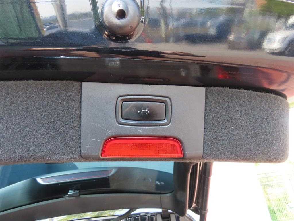 Porsche Cayenne — photo 06