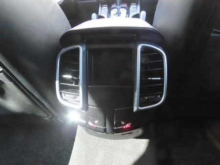 Porsche Cayenne — photo 08