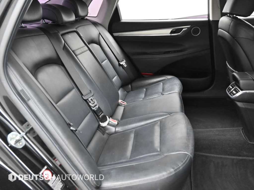 Hyundai Grandeur — photo 18