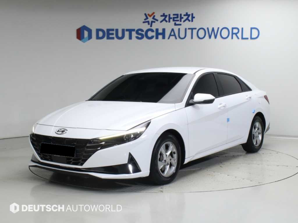 Hyundai Avante — photo 03