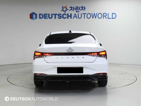 Hyundai Avante — photo 04