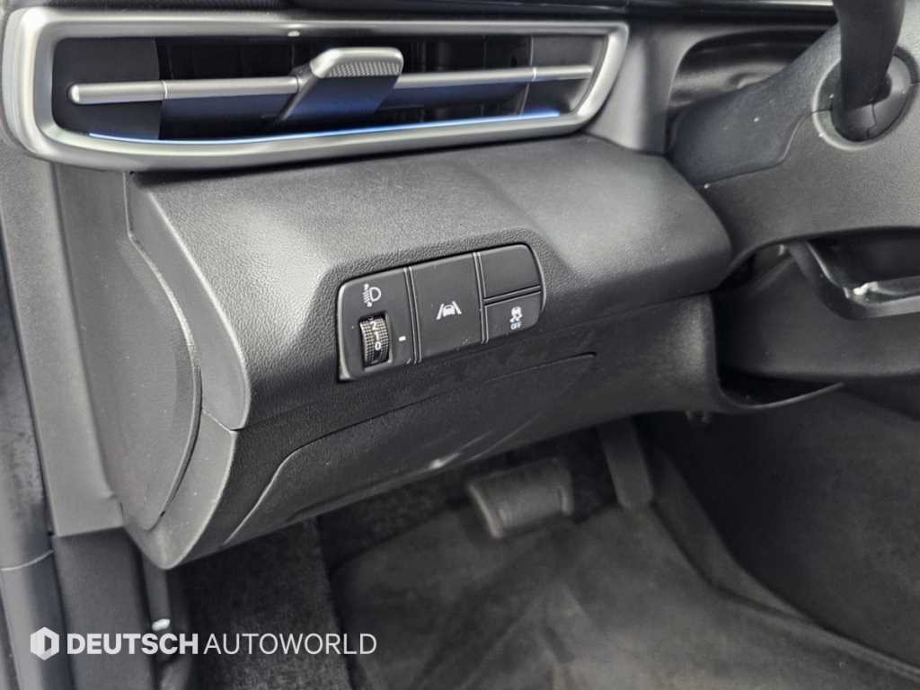 Hyundai Avante — photo 11