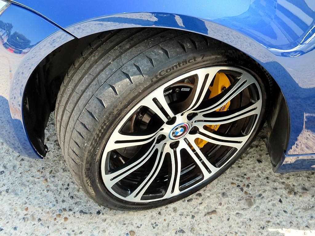 BMW M3 — photo 19