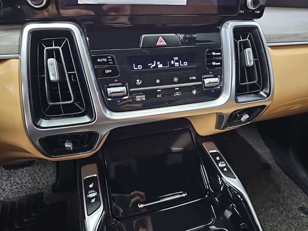 Kia Sorento — photo 10