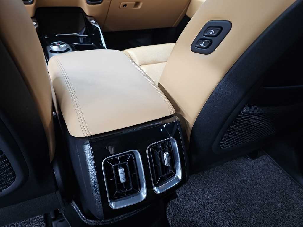 Kia Sorento — photo 14