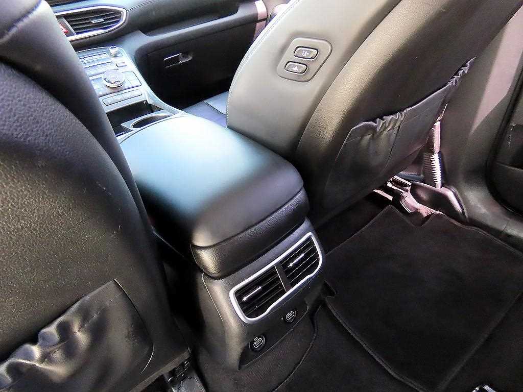Hyundai Santafe — photo 15