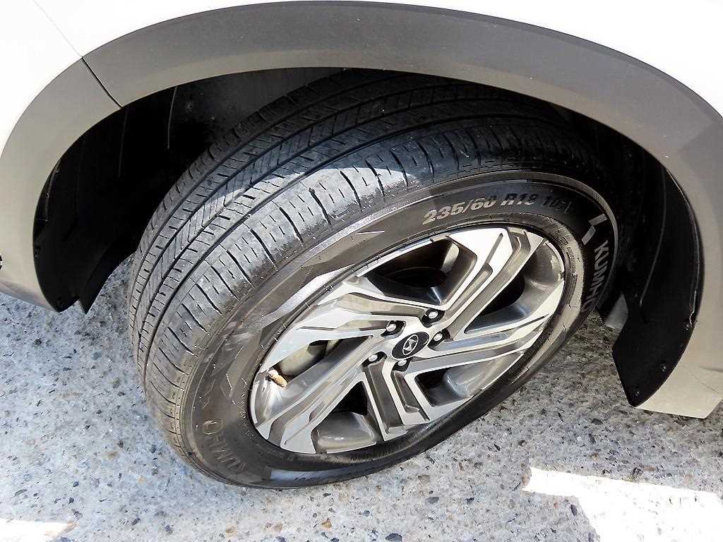 Hyundai Santafe — photo 20