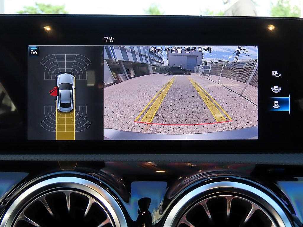 Mercedes-Benz A-Class — photo 15