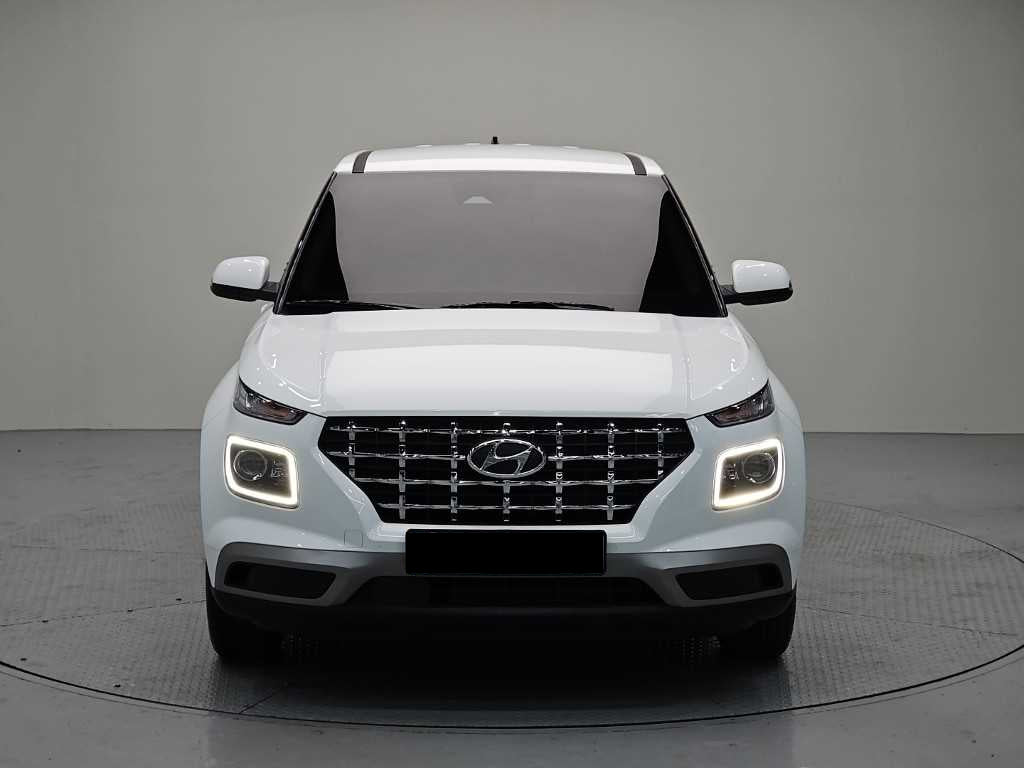 Hyundai Venue — photo 02