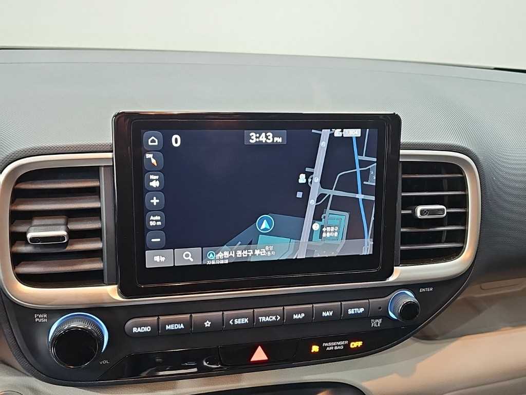 Hyundai Venue — photo 13