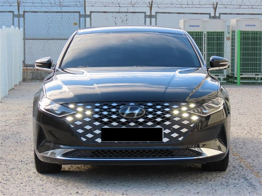 Hyundai Grandeur — photo 01