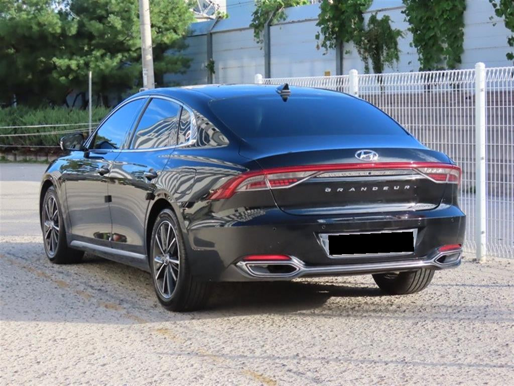 Hyundai Grandeur — photo 03