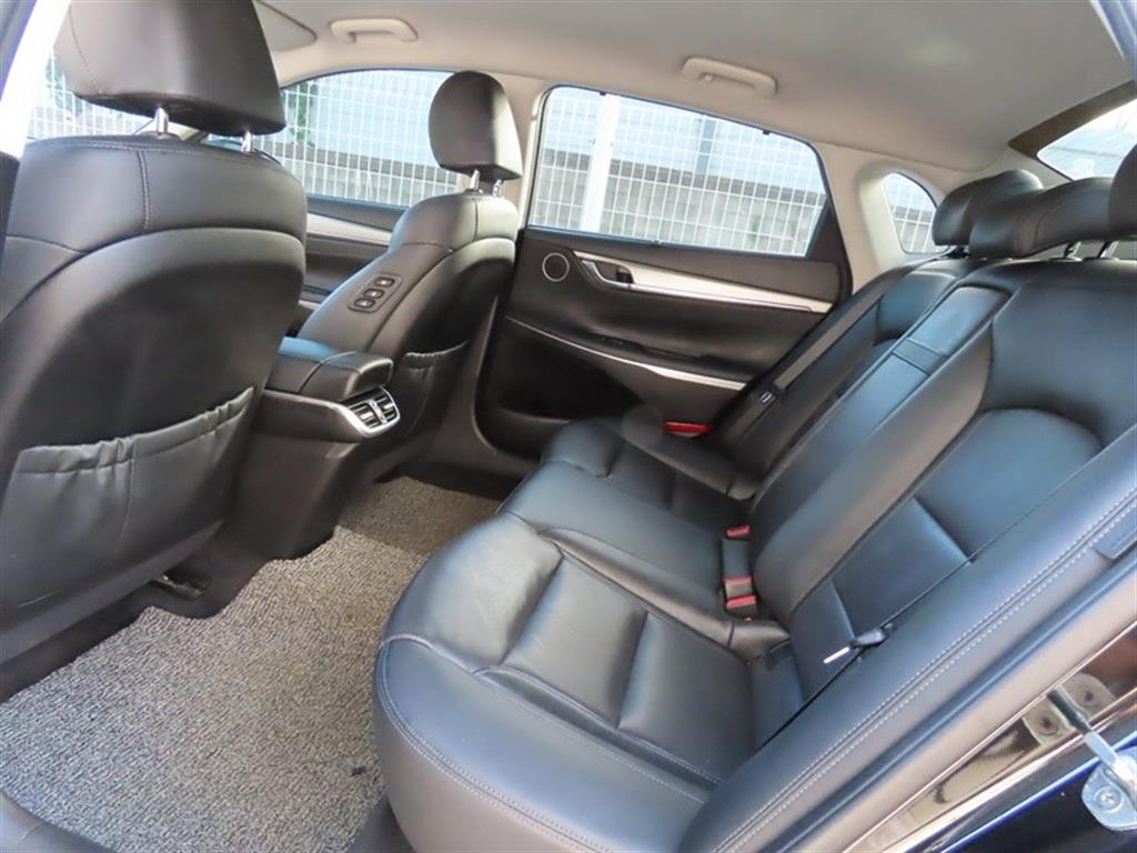 Hyundai Grandeur — photo 07