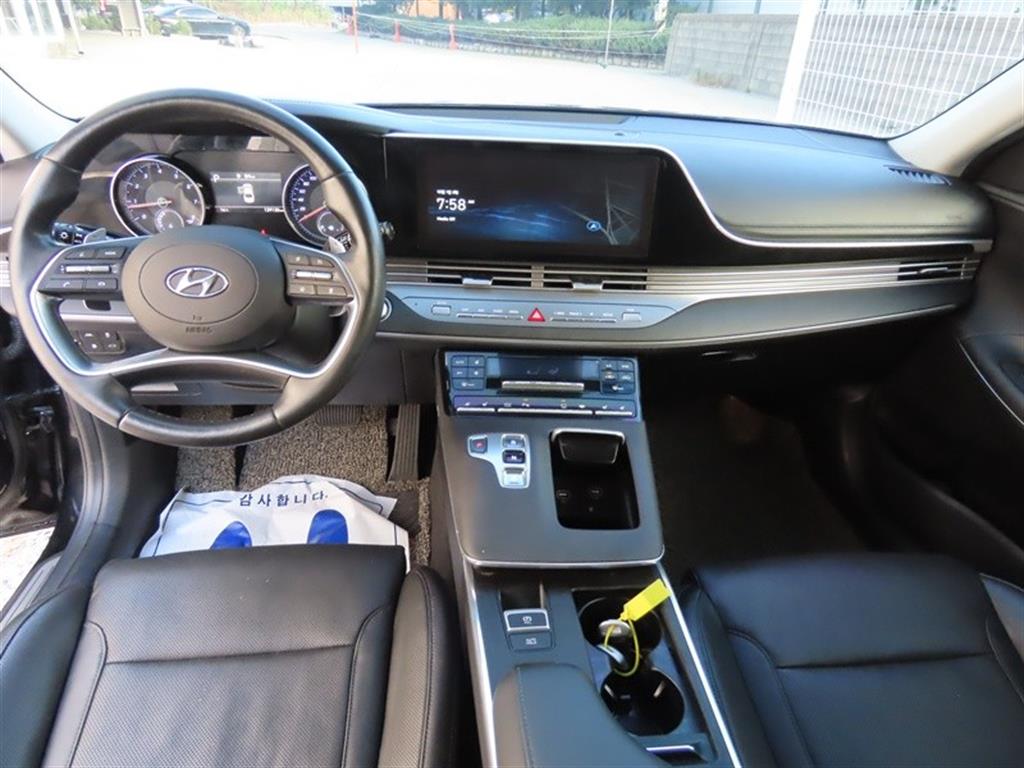 Hyundai Grandeur — photo 09