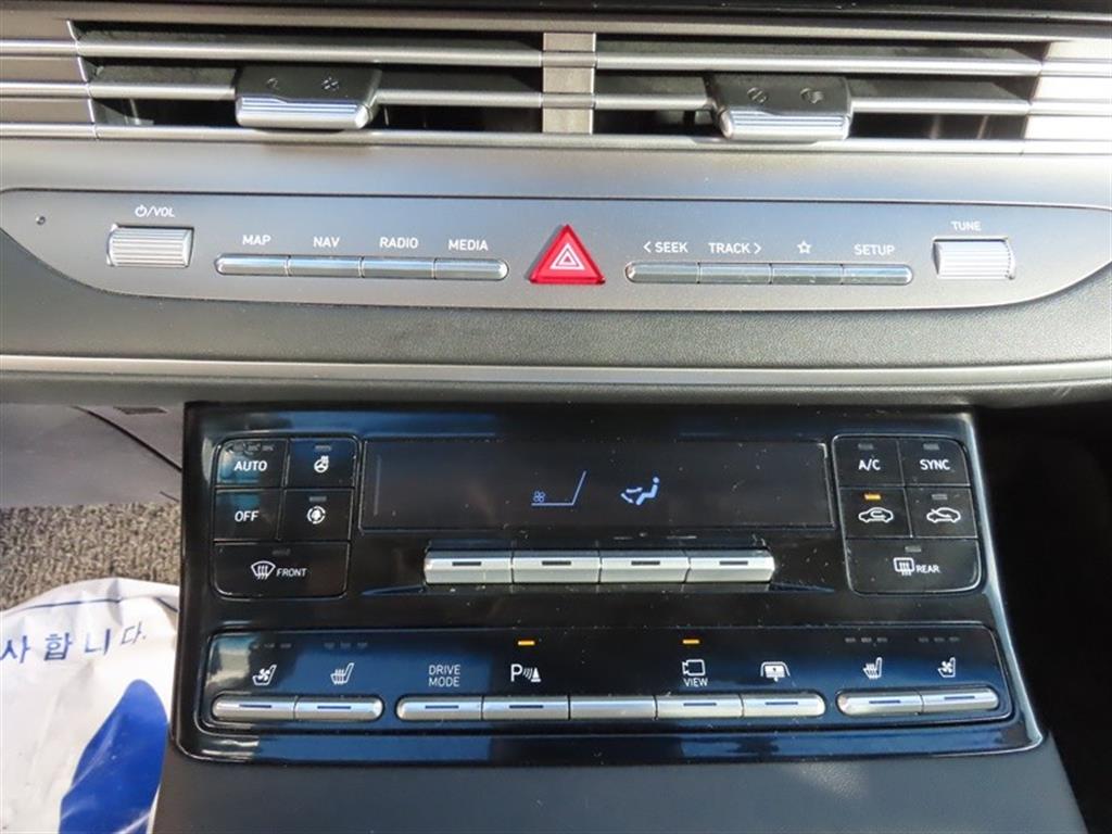 Hyundai Grandeur — photo 13