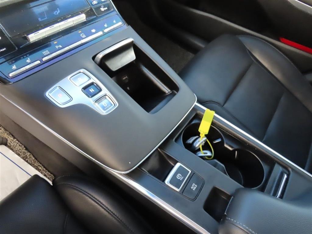 Hyundai Grandeur — photo 14