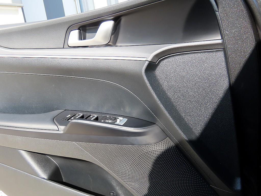 Kia K5 — photo 11