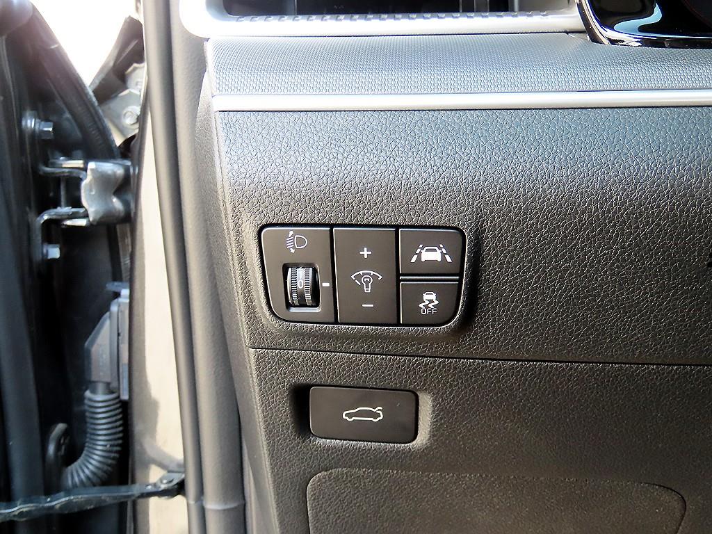 Kia K5 — photo 12