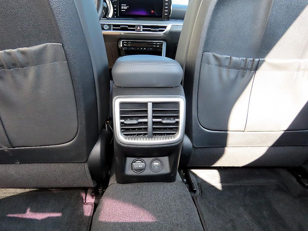 Kia K5 — photo 17