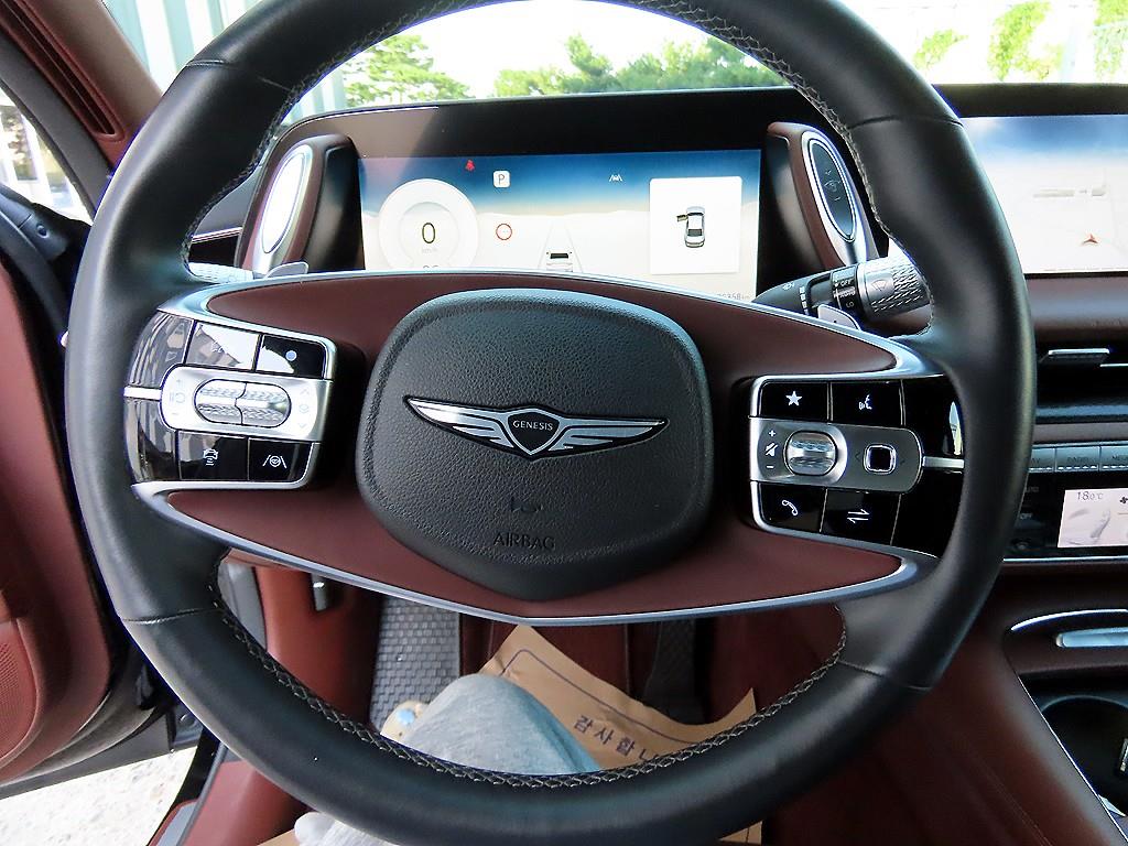 Genesis G90 — photo 08