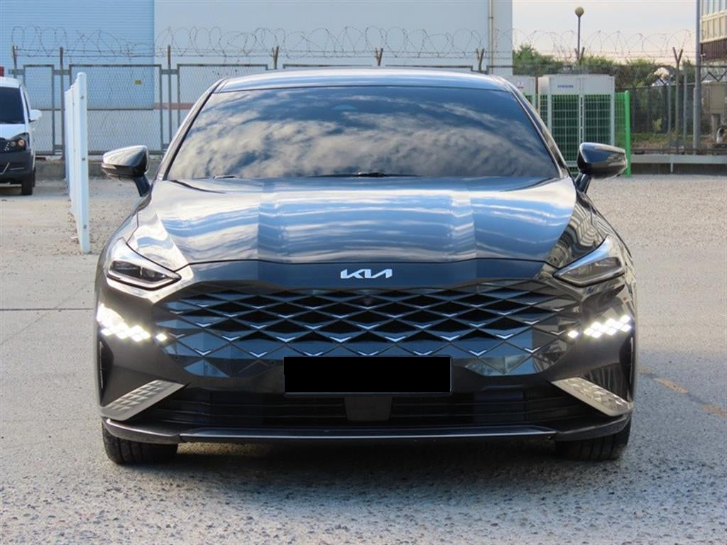 Kia K8 — photo 01