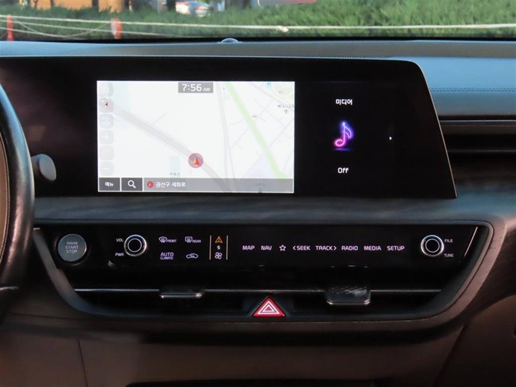 Kia K8 — photo 10