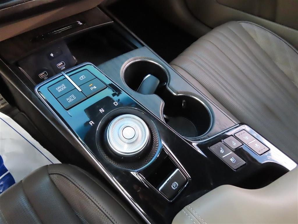 Kia K8 — photo 13