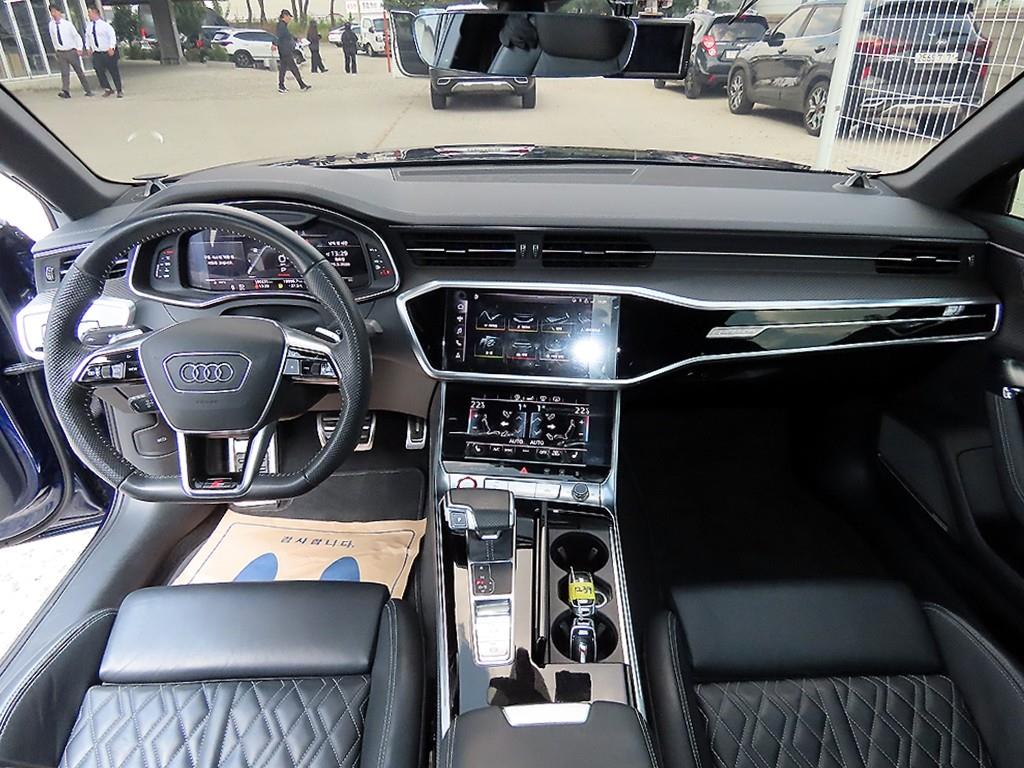Audi S6 — photo 07