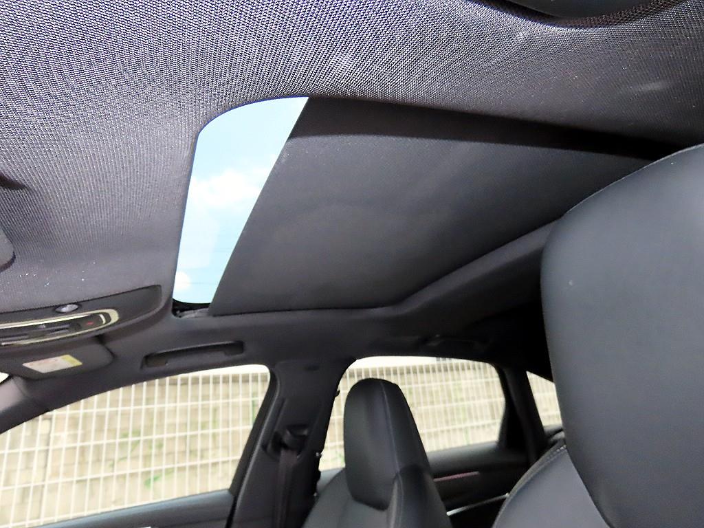 Audi S6 — photo 16