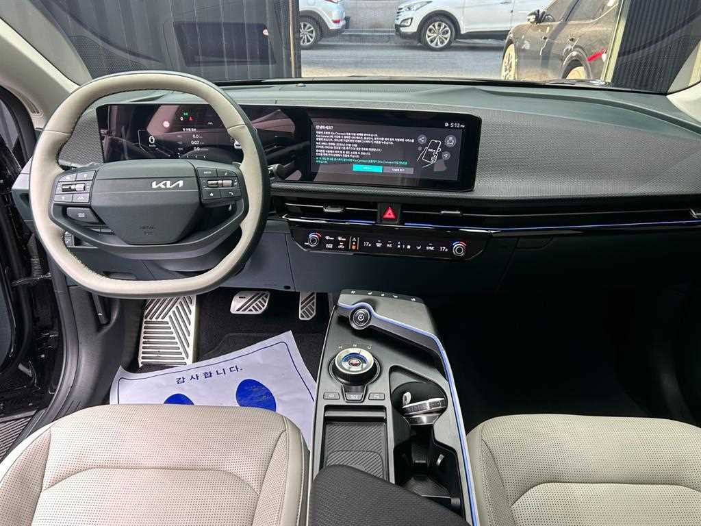 Kia EV6 — photo 09