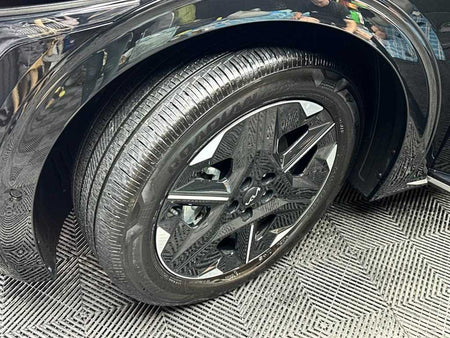 Kia EV6 — photo 18