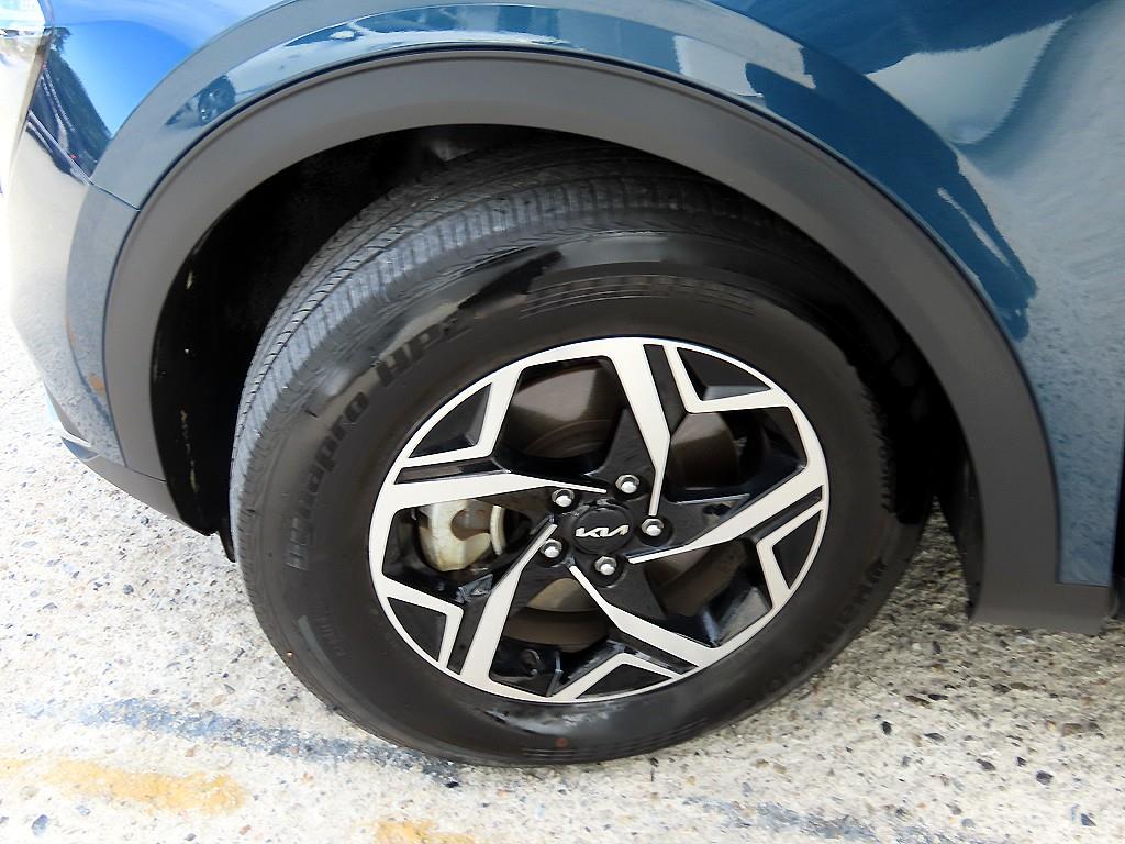 Kia Sportage — photo 17
