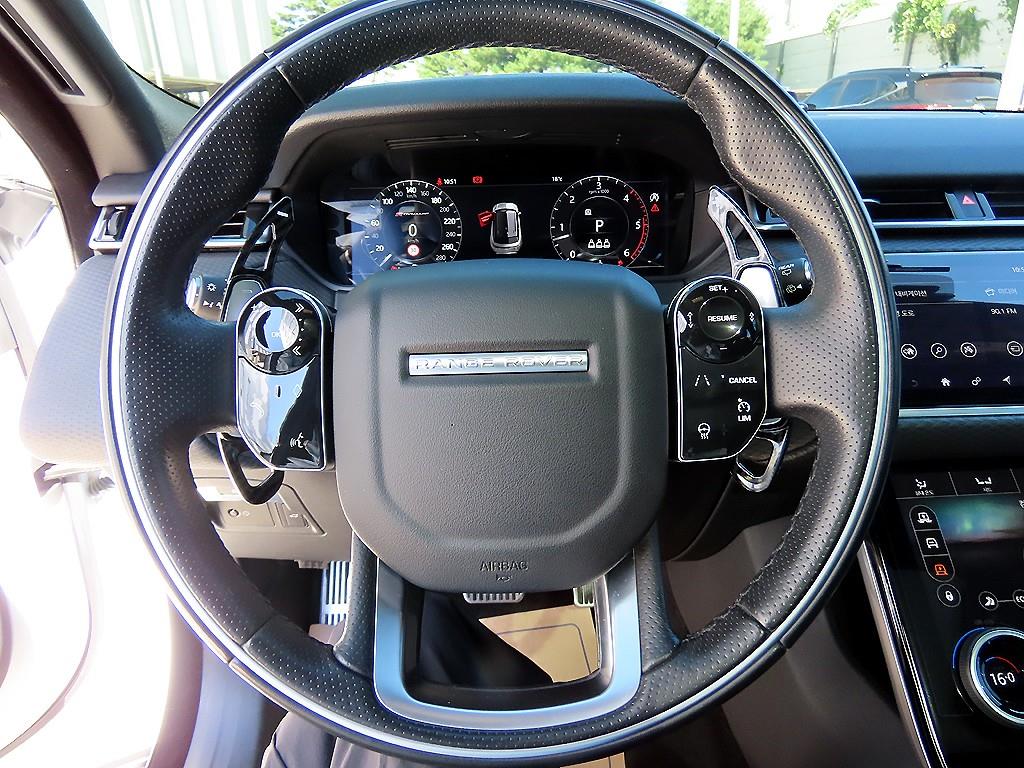 Land Rover Range Rover Velar — photo 08