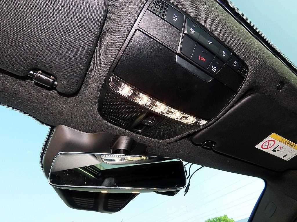 Mercedes-Benz GLC-Class — photo 14