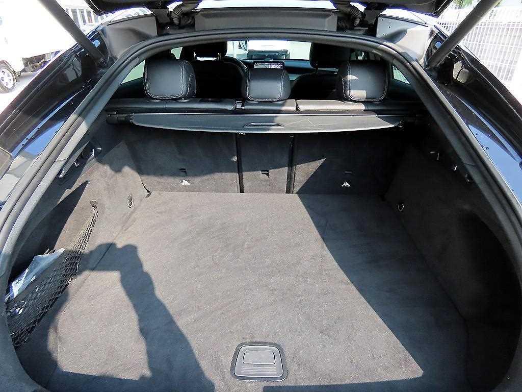 Mercedes-Benz GLC-Class — photo 16