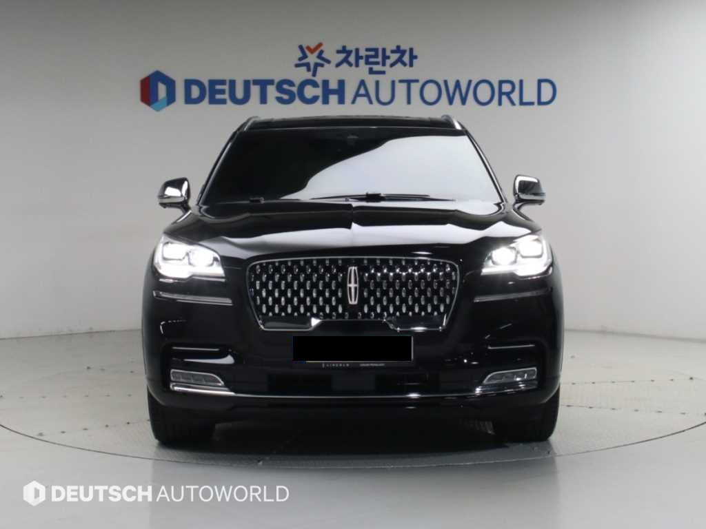 Lincoln Aviator — photo 03