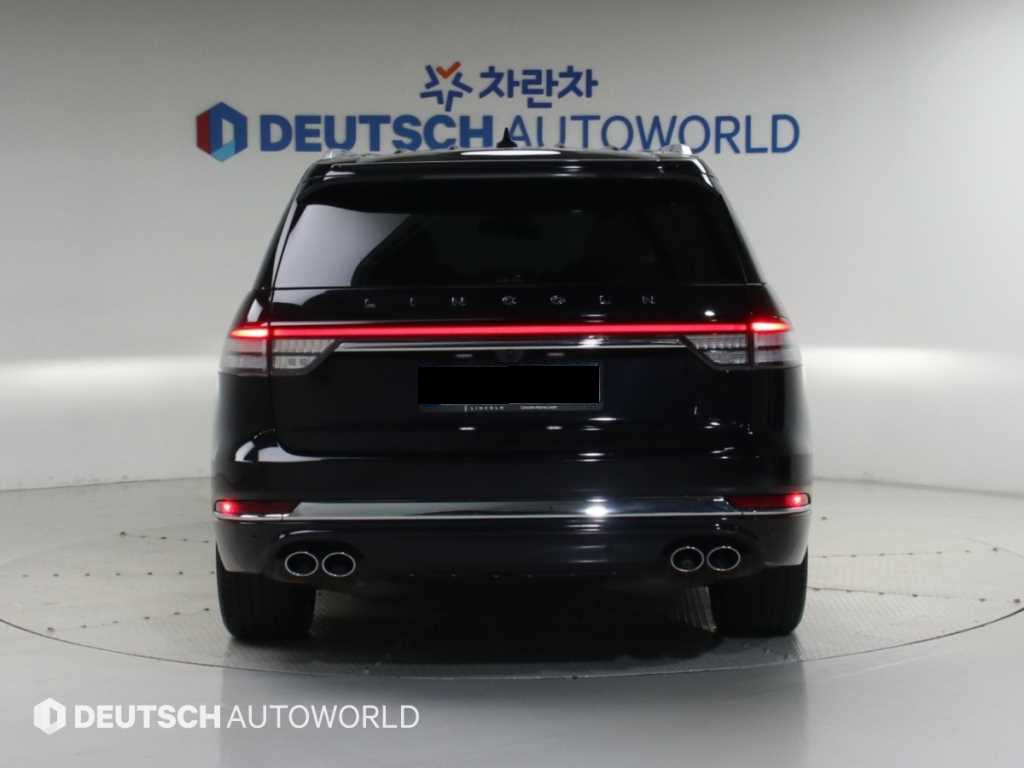 Lincoln Aviator — photo 04