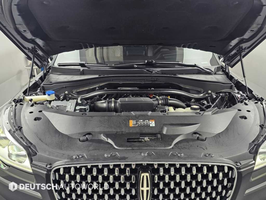 Lincoln Aviator — photo 06