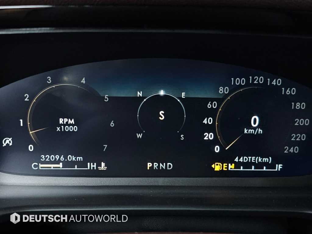 Lincoln Aviator — photo 08