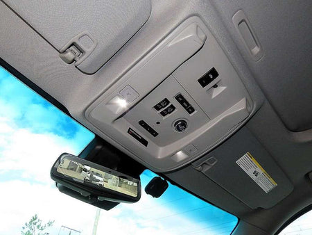 Cadillac Escalade — photo 14