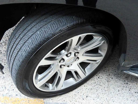 Cadillac Escalade — photo 20